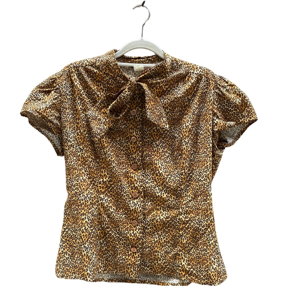 Heart of Haute Estelle Blouse Leopard Print Size XL EUC